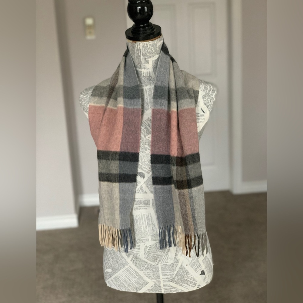 PINK AND GREY PLAID | Soft Scarf with Fringe